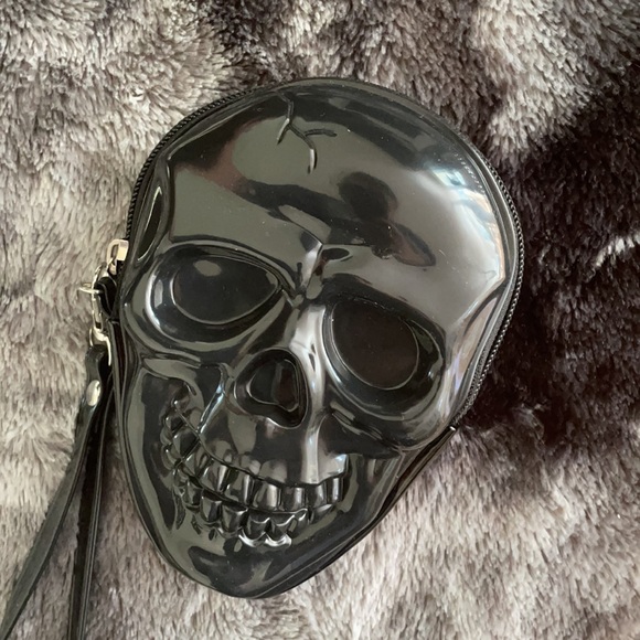 Handbags - Skull Wristlet